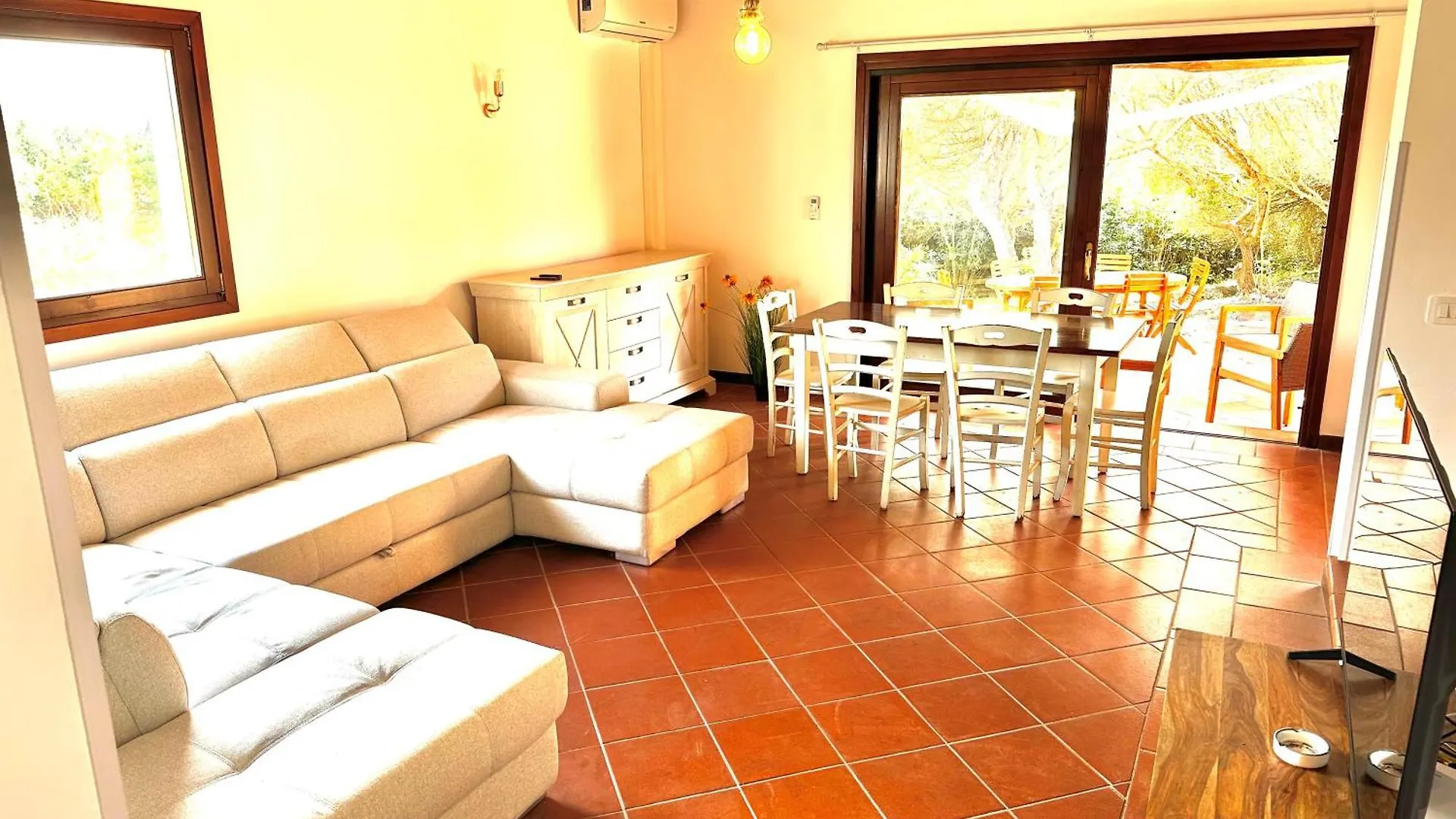 Villa Lumie ستينتينو