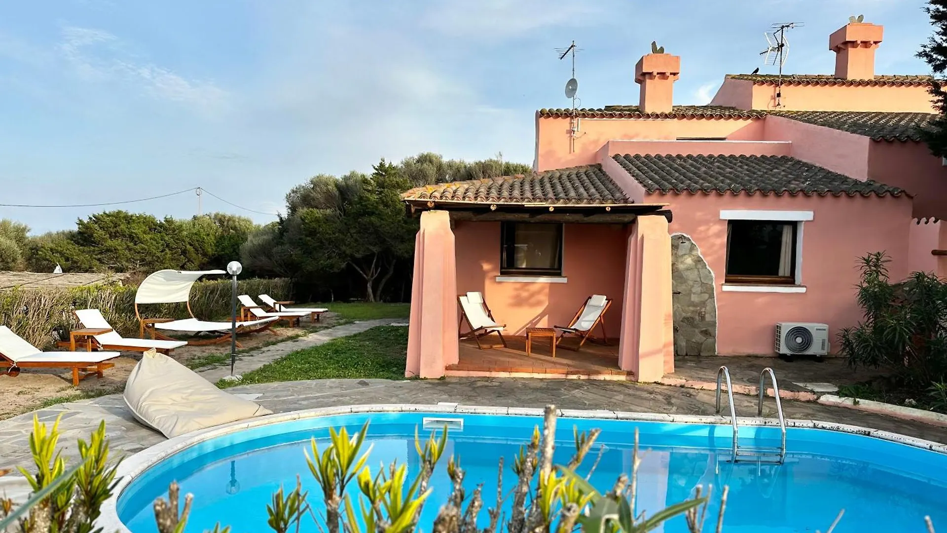 Villa Lumie ستينتينو